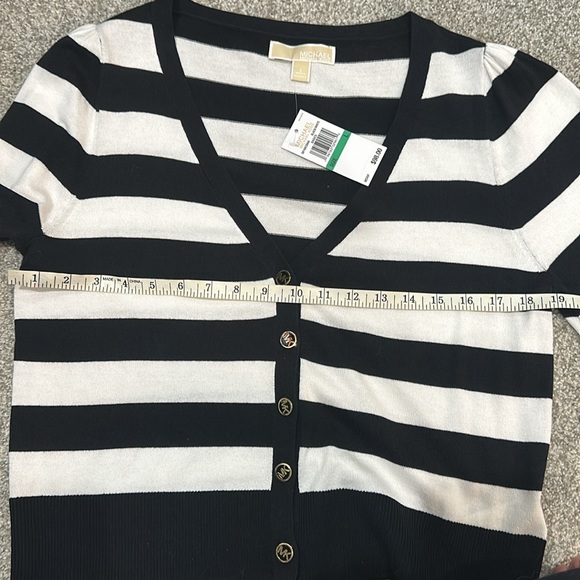 NWT 🩷 Michael Michael Kors Black and White button up sweater /cardigan - L - Picture 6 of 8